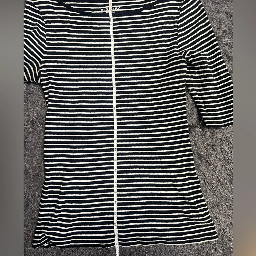 3/4 Length Sleeve Shirt! - Picture 10 of 15